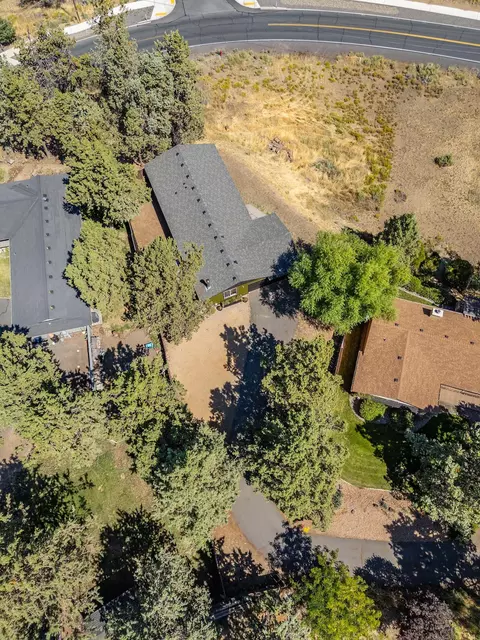 20629 Whitewing Ct, Bend, OR 97701 photo 33