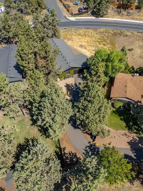 20629 Whitewing Ct, Bend, OR 97701 photo 32