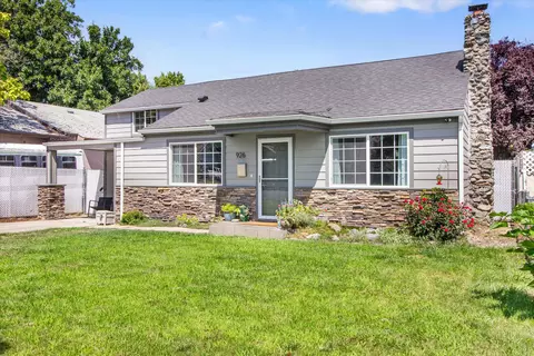 926 Murray Ave, Medford, OR 97501