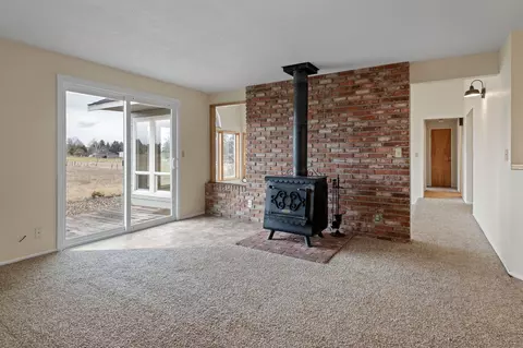 Living - 62540 Eagle Rd, Bend, OR 97701 photo 4 of 5