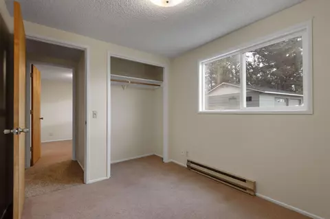 Bedroom - 62540 Eagle Rd, Bend, OR 97701 photo 4 of 5