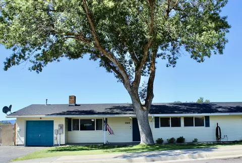 10416 Kincheloe Ave, Klamath Falls, OR 97603