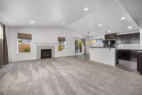Living - 21184 Darnel Ave, Bend, OR 97702 photo 1 of 4