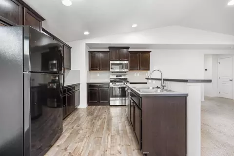 Entry Way - 21184 Darnel Ave, Bend, OR 97702 photo 1 of 3