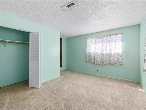 Bedroom - 6554 Downing Rd, Central Point, OR 97502 photo 3 of 6