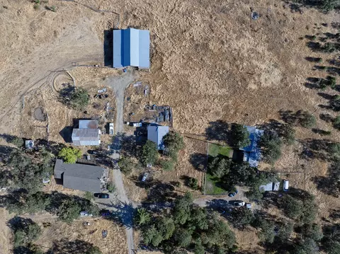 1300 Worthington Rd, Eagle Point, OR 97524 photo 10