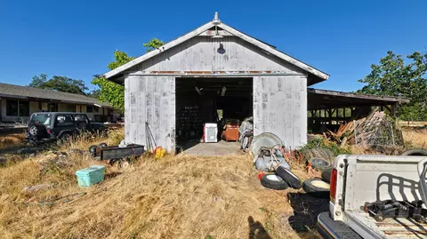 1300 Worthington Rd, Eagle Point, OR 97524 photo 27