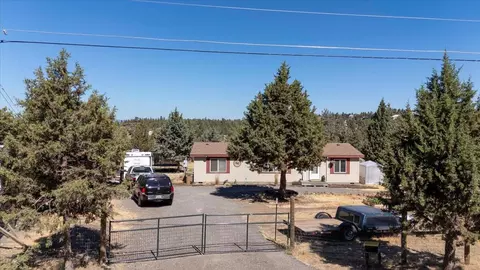 13770 SW Cinder Cone Loop, Terrebonne, OR 97760