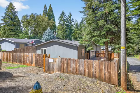 449 Fee St, Butte Falls, OR 97522