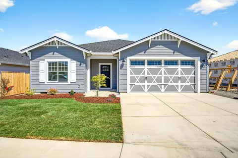 3727 Carlin Dr, Medford, OR 97504