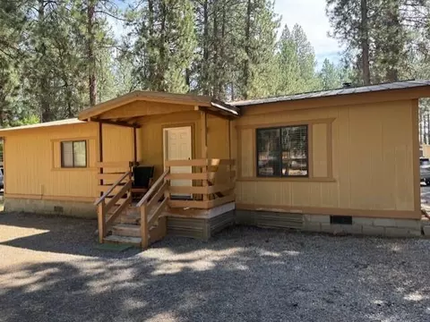 18627 River Woods Dr, Bend, OR 97702