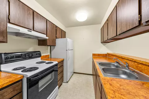 Kitchen - 247 Lorraine Ave, Eagle Point, OR 97524 photo 1 of 1