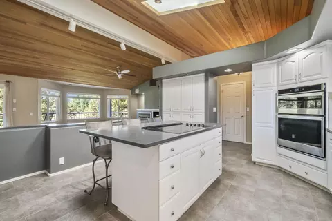 62043 Warbow Pl, Bend, OR 97701 photo 12