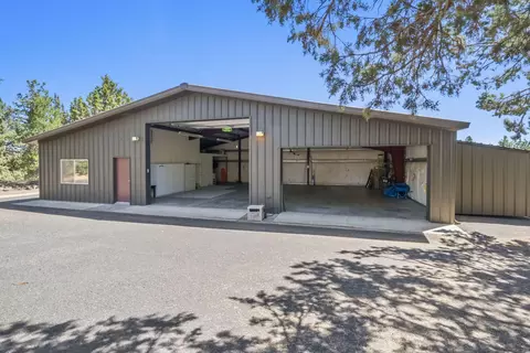 62043 Warbow Pl, Bend, OR 97701 photo 33