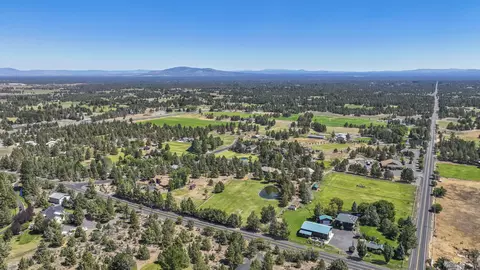 62043 Warbow Pl, Bend, OR 97701 photo 30