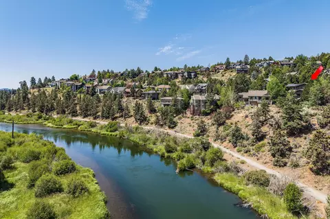 2582 NW 1st St, Bend, OR 97703