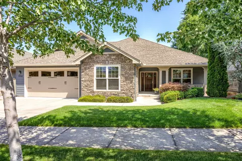 3769 Windgate St, Medford, OR 97504