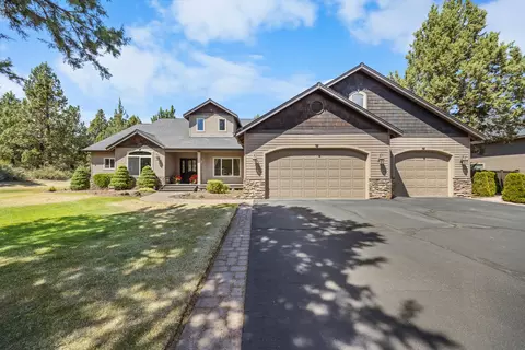 21130 Country Squire Rd, Bend, OR 97701