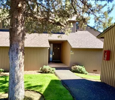 1978 Redtail Hawk Dr #21I, Redmond, OR 97756