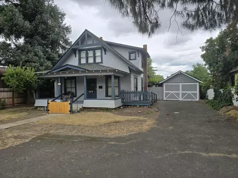 214 Stark St, Medford, OR 97504