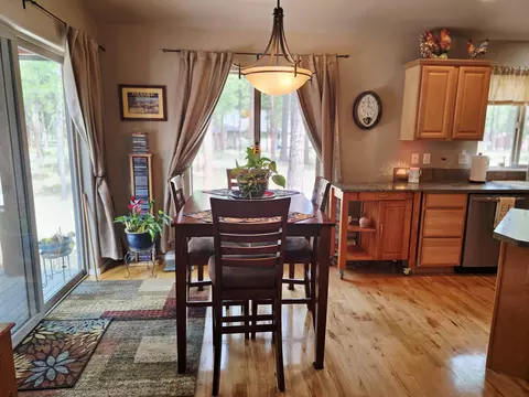 Dining - 15324 Bear St, La Pine, OR 97739 photo 1 of 1