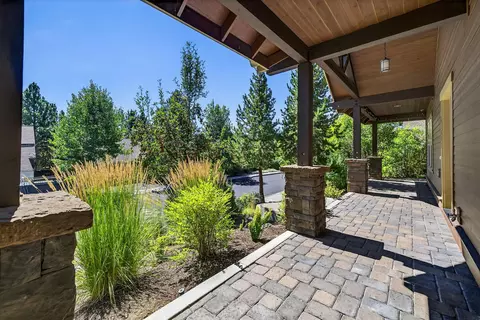 Exterior - 61441 Linton Loop, Bend, OR 97702 photo 3 of 5