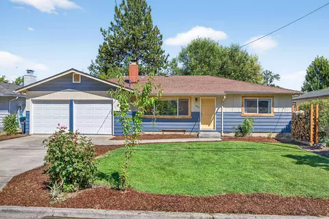 609 Carrington Ave, Medford, OR 97504