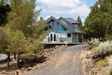 Exterior - 22310 Sweetgrass Dr, Bend, OR 97702 photo 3 of 27