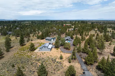 View/Area - 22310 Sweetgrass Dr, Bend, OR 97702 photo 5 of 9