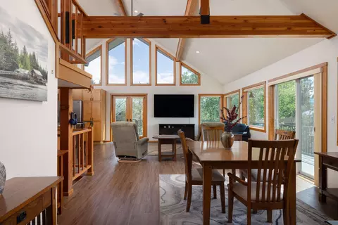 Dining - 22310 Sweetgrass Dr, Bend, OR 97702 photo 1 of 2