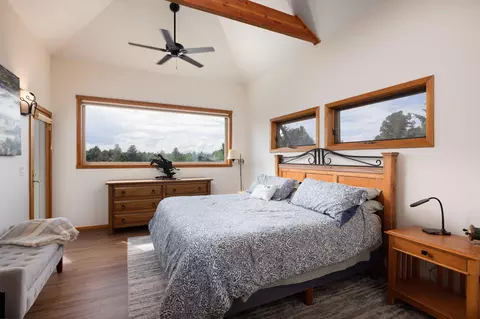 Bedroom - 22310 Sweetgrass Dr, Bend, OR 97702 photo 1 of 2