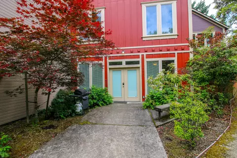 170 E F St, Jacksonville, OR 97530