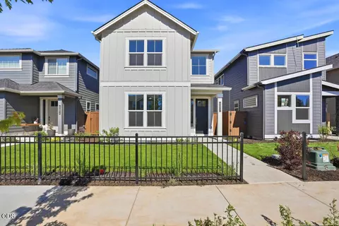 60852 SEpic Pl, Bend, OR 97702