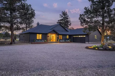 18180 2nd Ave, Bend, OR 97703 photo 1