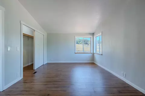 Bedroom - 6527 Tolo Rd, Central Point, OR 97502 photo 2 of 7