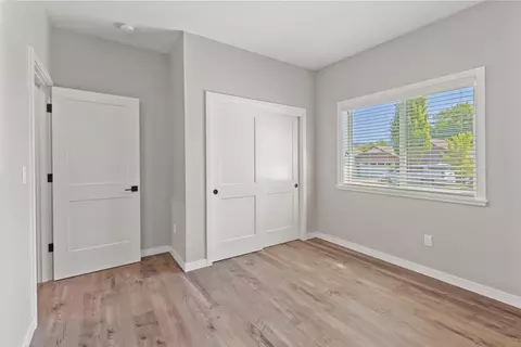 822 NW Cooke Ave, Grants Pass, OR 97526 photo 21