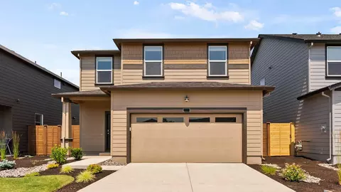 61175 Splendor Ln, Bend, OR 97702