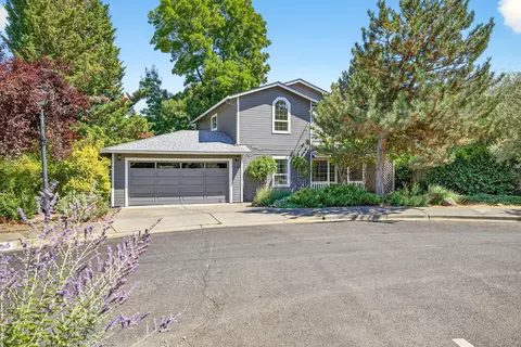 1365 Romeo Dr, Ashland, OR 97520