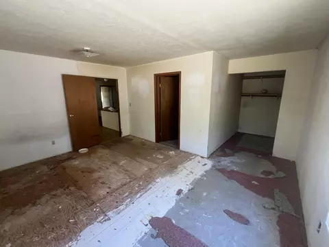 Bedroom - 52208 Elderberry Ln, La Pine, OR 97739 photo 2 of 4