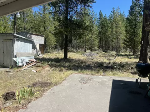 Exterior - 52208 Elderberry Ln, La Pine, OR 97739 photo 8 of 9