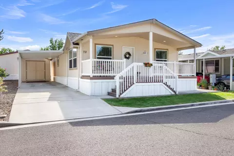 10 E South Stage Rd #SPC 72, Medford, OR 97501
