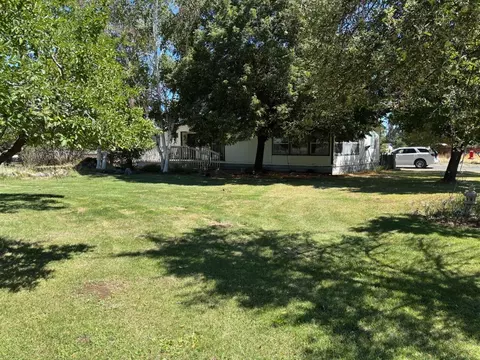 21010 Yeoman Rd, Bend, OR 97701