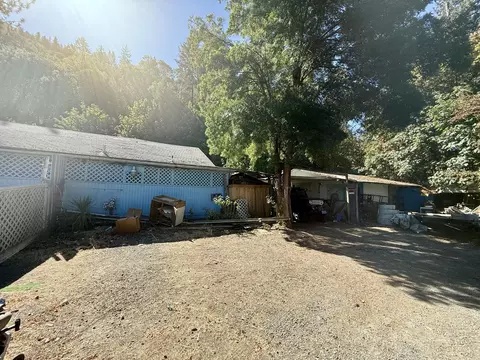 8373 Rogue River Hwy, Grants Pass, OR 97527