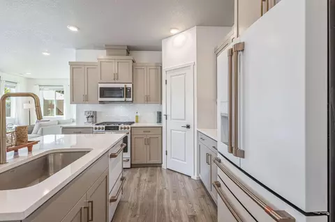 20537 SE Byron Ave, Bend, OR 97702 photo 8