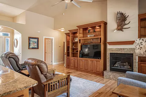 Living - 203 Bellerive Dr, Eagle Point, OR 97524 photo 2 of 2