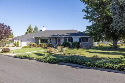2114 NW Canyon Dr #OR, Redmond, OR 97756