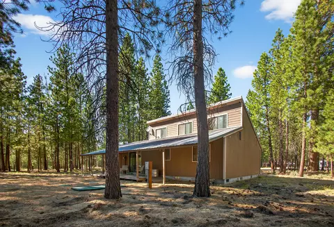 Exterior - 14675 White Pine Way, La Pine, OR 97739 photo 7 of 8