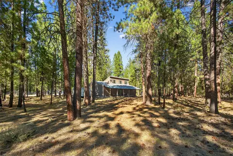 Exterior - 14675 White Pine Way, La Pine, OR 97739 photo 5 of 8