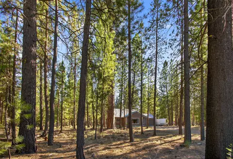Exterior - 14675 White Pine Way, La Pine, OR 97739 photo 2 of 8