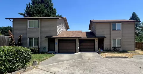 47 SW Eastern Avenue Apt 56 7 Ave #5,6 & 7, Grants Pass, OR 97526